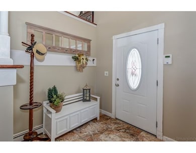 75 Warren St, Plainville, MA 02762 - photo 4