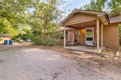 228 E Juniper Ln, Mustang, OK 73064 - photo 3