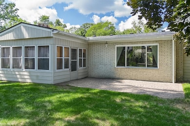 37276 Forestview Ct, Clinton Township, MI 48036 - photo 7