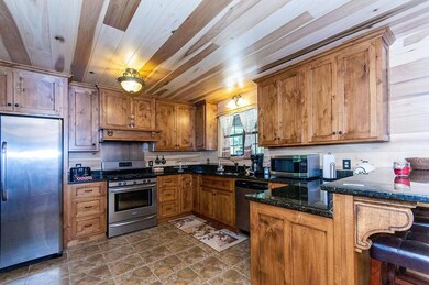333LakePtDr-15