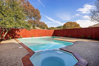 1911 Drew Ln, Richardson, TX 75082 - photo 2