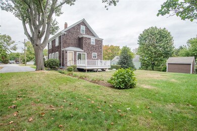27 Commonwealth Ave, Barrington, RI 02806 - photo 5