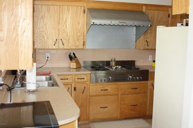 Kitchen 1