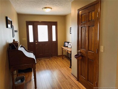 extra large foyer / entrance