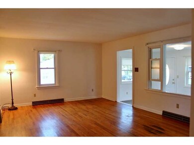 3018 Bement St, Erie, PA 16506 - photo 2