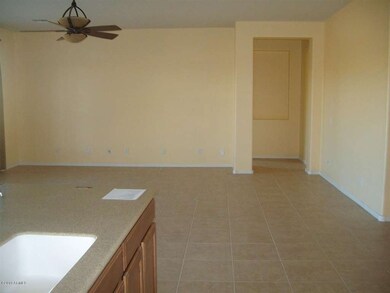 BIG FAMILY ROOM