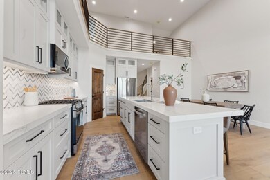 6_Kitchen_1800x1200_4207003