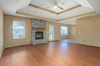 1243 W Verna Ln-5