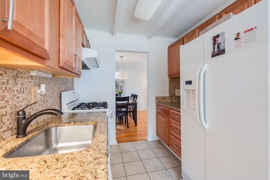 4110 Landgreen St, Rockville, MD 20853 - photo 5