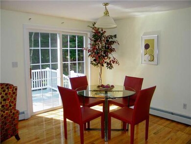 7 Cambridge Ct, Kennebunk, ME 04043 - photo 4