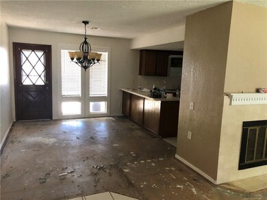 5801 N Seminole Ct, Warr Acres, OK 73132 - photo 4