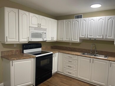 510 M St unit 3, West Palm Beach, FL 33401 - photo 5