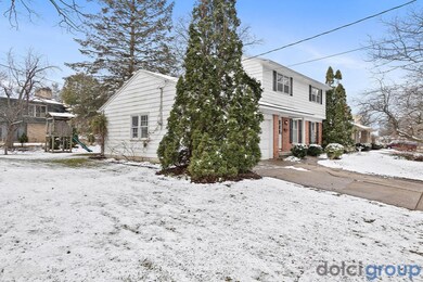 1712 Country Club Dr NE, Grand Rapids, MI 49505 - photo 2