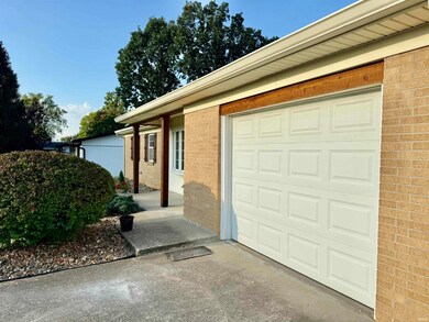 404 S Hickory Dr, Bloomington, IN 47403 - photo 5