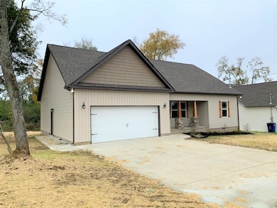 113 Blue Grass Dr, Shelbyville, TN 37160 - photo 3