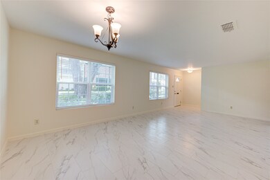 10316 Briar Forest Dr unit 28, Houston, TX 77042 - photo 7