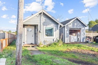 945 NE Commercial St, Waldport, OR 97394 - photo 2