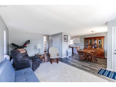 325 26th Ave, Longview, WA 98632 - photo 5