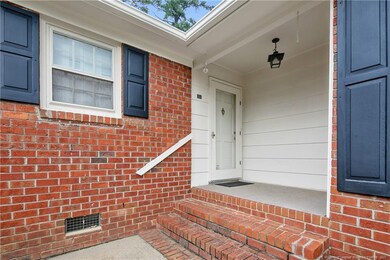 2300 Vandemere Ave, Fayetteville, NC 28304 - photo 4