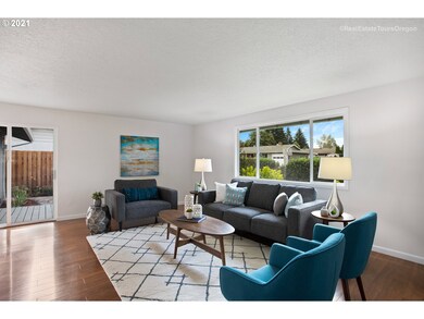 1140 NE 9th Place, Canby, OR 97013 - photo 3