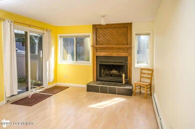 [photo 2185122] Living Room