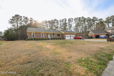 110 Columbia Dr, Jacksonville, NC 28546 - photo 2