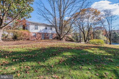 1048 Twin Lakes Dr, Harrisburg, PA 17111 - photo 5