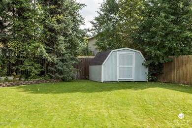 2827SnugHarborCir(7of28)