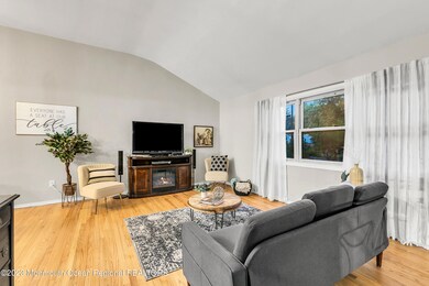 38 Normandy Ct, Middletown, NJ 07748 - photo 7