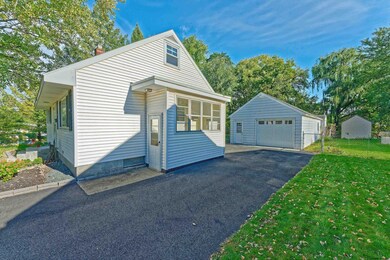 77 Russell Rd, Colonie, NY 12205 - photo 6