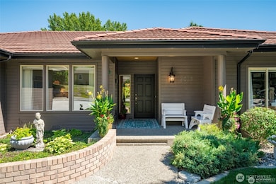 2013 Linville Dr, Wenatchee, WA 98801 - photo 2