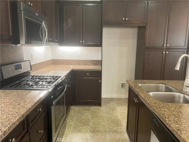 481 Portoles Ln, Brea, CA 92823 - photo 3