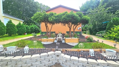 155 Narragansett St, Fall River, MA 02720 - photo 3