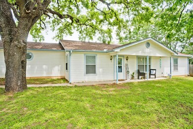 120 Avondale Ave, Azle, TX 76020 - photo 4