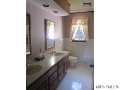Full Bath/ Double sinks