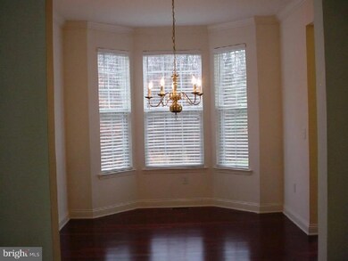 307 Chancellor Dr, Woodbury, NJ 08096 - photo 5