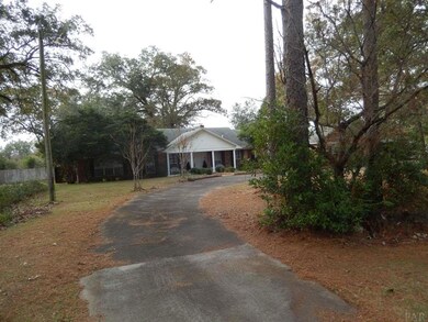 9503 Plymouth Ln, Cantonment, FL 32533 - photo 2