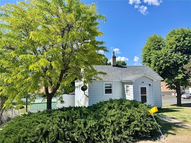 216 NW Cole Ave, Wilbur, WA 99185 - photo 2