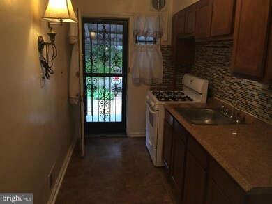 1116 Cooks Ln, Baltimore, MD 21229 - photo 4