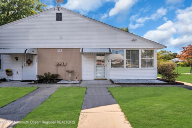 23 Crestwood Pkwy unit B, Whiting, NJ 08759 - photo 2