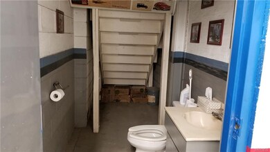 825 Oliver St unit REAR, North Tonawanda, NY 14120 - photo 5