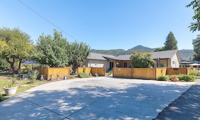 2951 Rogue River Hwy, Gold Hill, OR 97525 - photo 3