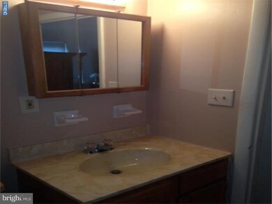 824 South Ave unit P4, Secane, PA 19018 - photo 7