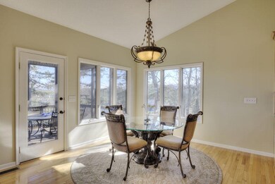 Eat-in Dining Area