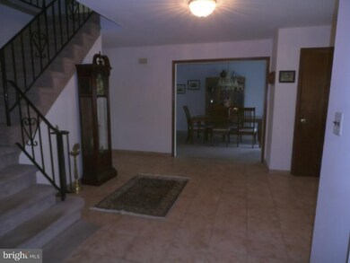 14 Dov Place, Kendall Park, NJ 08824 - photo 5