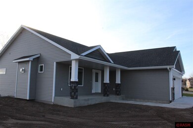 2233 Coventry Ln, North Mankato, MN 56003 - photo 4