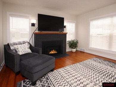 1638 N Broad St, Mankato, MN 56001 - photo 2