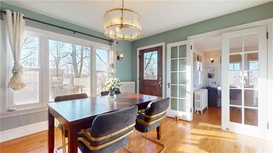 Dining to Sunroom