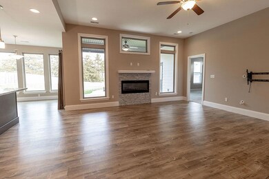 4202 Meadow View Dr, Columbia, MO 65201 - photo 5