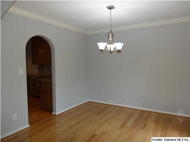 Another archway in the formal dining room